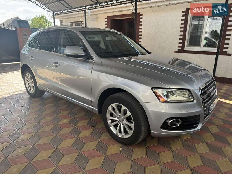 Внедорожник / Кроссовер Audi Q5 2015 в 