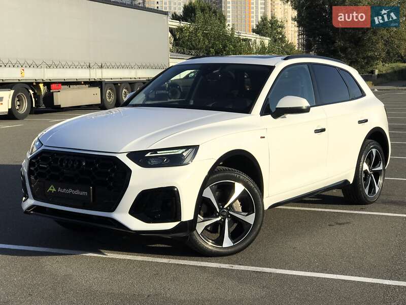 Позашляховик / Кросовер Audi Q5 2022 в Києві