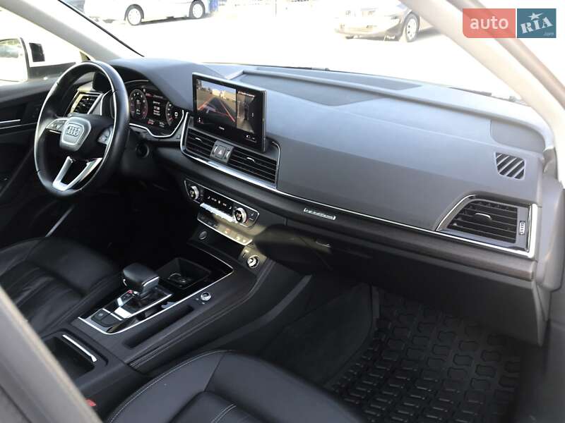 Позашляховик / Кросовер Audi Q5 2022 в Києві