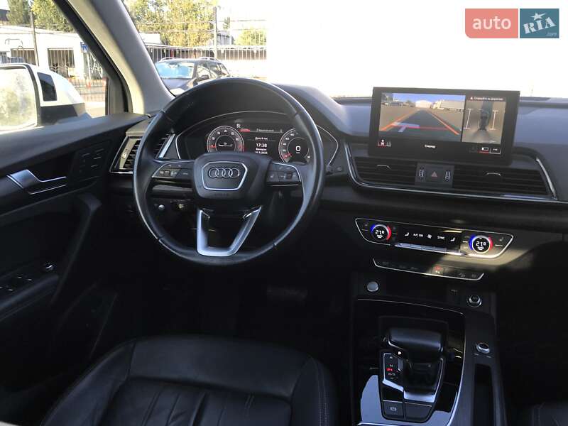 Позашляховик / Кросовер Audi Q5 2022 в Києві