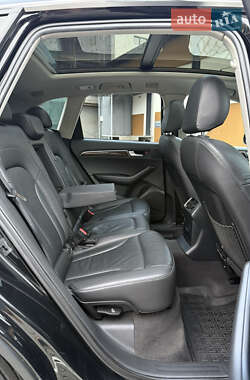 Позашляховик / Кросовер Audi Q5 2011 в 