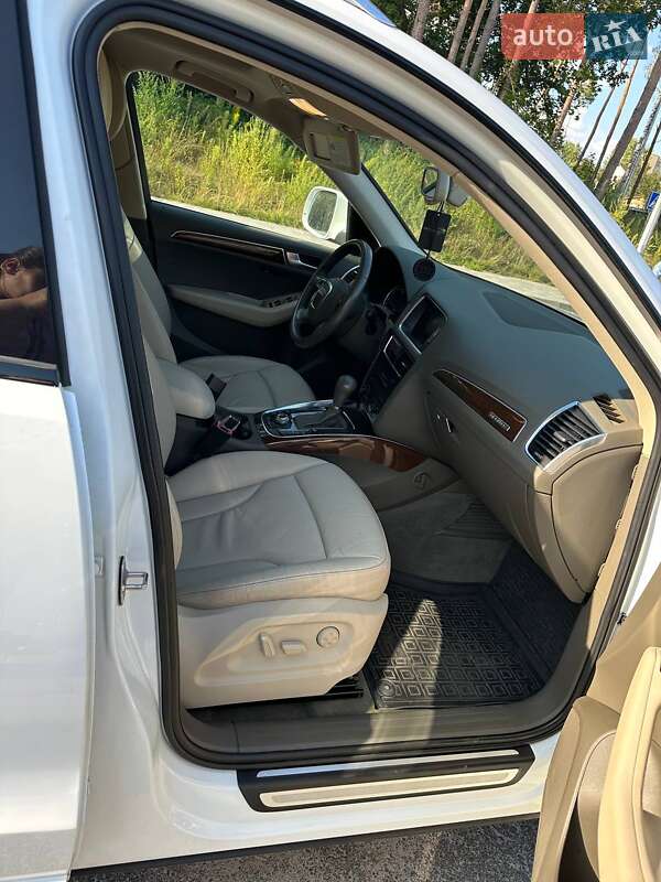 Внедорожник / Кроссовер Audi Q5 2012 в Житомире