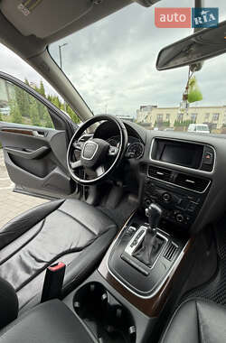 Внедорожник / Кроссовер Audi Q5 2012 в 