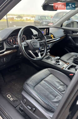 Внедорожник / Кроссовер Audi Q5 2017 в 