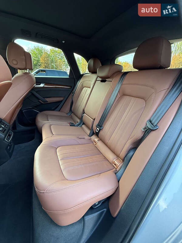 Позашляховик / Кросовер Audi Q5 2022 в Запоріжжі