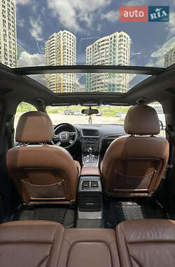 Позашляховик / Кросовер Audi Q5 2010 в 