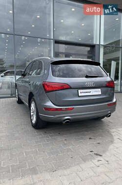 Позашляховик / Кросовер Audi Q5 2013 в 