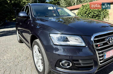 Позашляховик / Кросовер Audi Q5 2015 в 