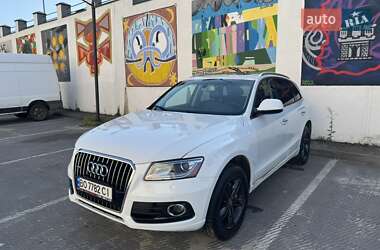 Позашляховик / Кросовер Audi Q5 2015 в 