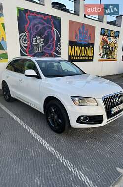 Позашляховик / Кросовер Audi Q5 2015 в 
