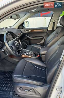 Позашляховик / Кросовер Audi Q5 2015 в 