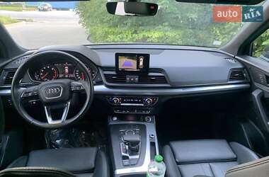 Внедорожник / Кроссовер Audi Q5 2020 в 