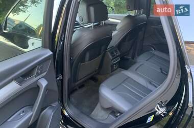Внедорожник / Кроссовер Audi Q5 2020 в 