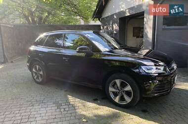 Внедорожник / Кроссовер Audi Q5 2020 в 