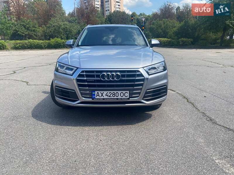 Внедорожник / Кроссовер Audi Q5 2018 в Харькове