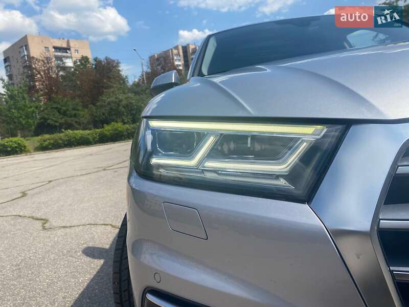 Внедорожник / Кроссовер Audi Q5 2018 в Харькове