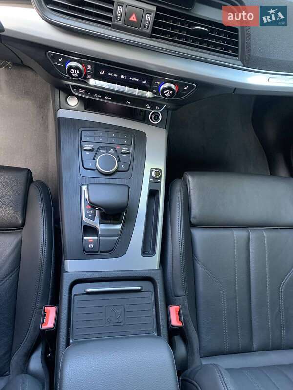Внедорожник / Кроссовер Audi Q5 2020 в Львове фото 27 Внедорожник / Кроссовер Audi Q5 2020 в Львове