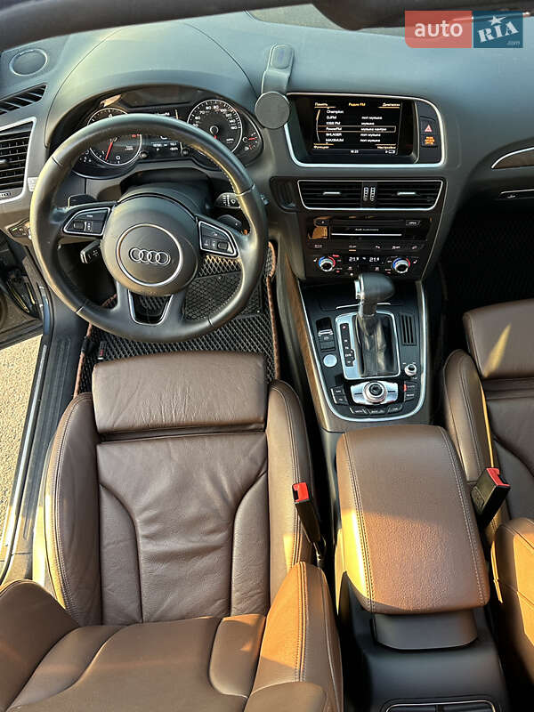 Позашляховик / Кросовер Audi Q5 2015 в Дніпрі
