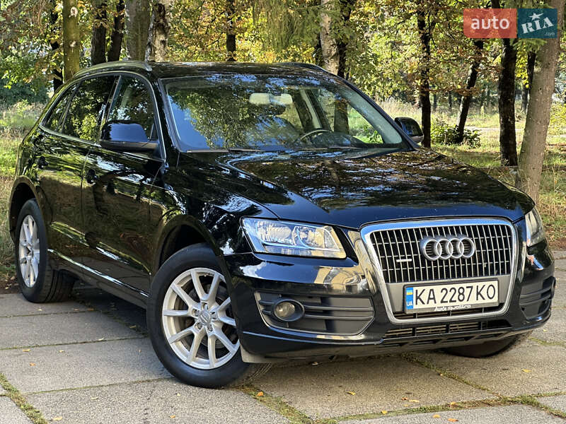 Внедорожник / Кроссовер Audi Q5 2012 в 