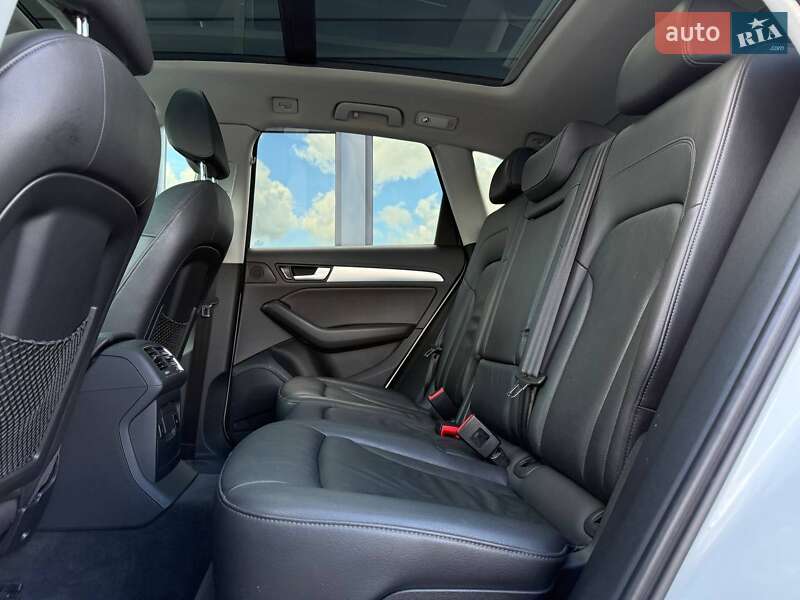 Внедорожник / Кроссовер Audi Q5 2014 в Ровно