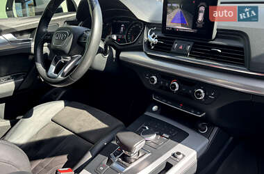 Внедорожник / Кроссовер Audi Q5 2017 в 
