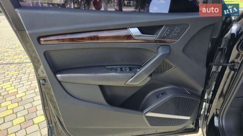 Внедорожник / Кроссовер Audi Q5 2018 в Луцке