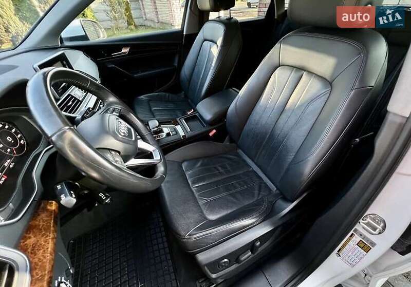 Позашляховик / Кросовер Audi Q5 2017 в Львові