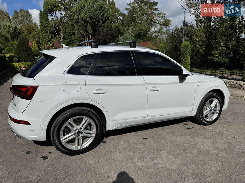 Внедорожник / Кроссовер Audi Q5 2020 в Тернополе