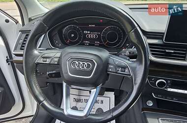 Внедорожник / Кроссовер Audi Q5 2018 в 