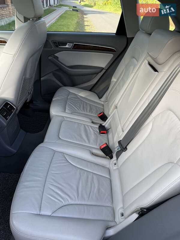 Внедорожник / Кроссовер Audi Q5 2015 в Ковеле фото 9 Внедорожник / Кроссовер Audi Q5 2015 в Ковеле