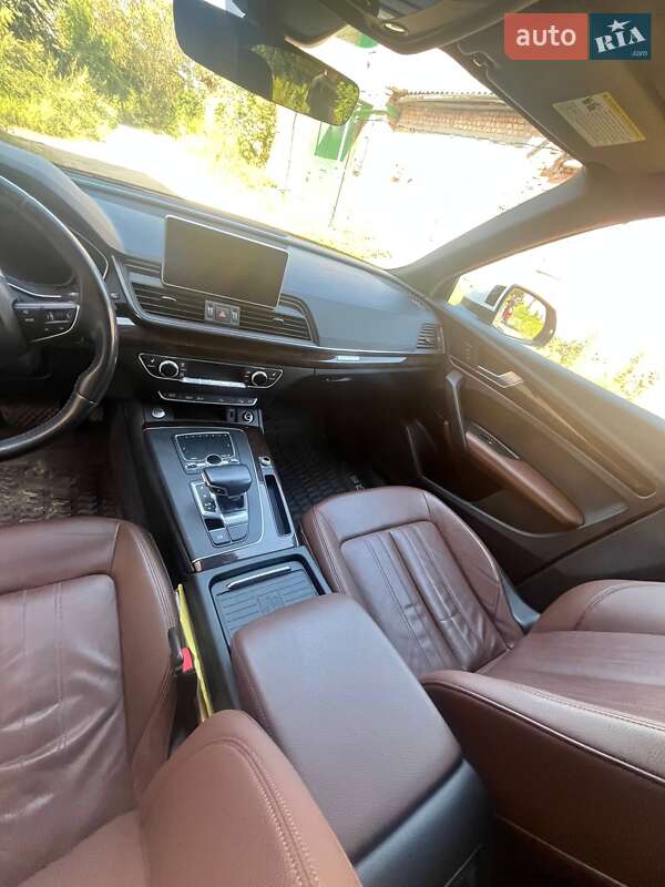 Позашляховик / Кросовер Audi Q5 2018 в Здолбуніві