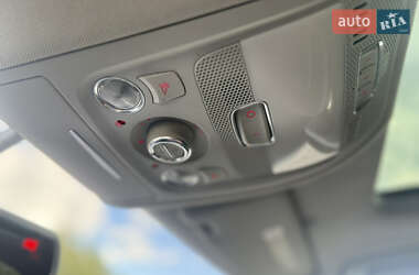 Позашляховик / Кросовер Audi Q5 2016 в 