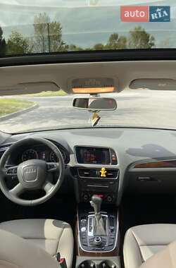 Внедорожник / Кроссовер Audi Q5 2012 в 