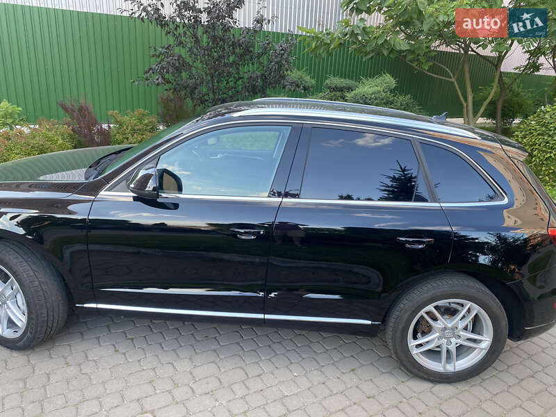 Внедорожник / Кроссовер Audi Q5 2013 в Луцке