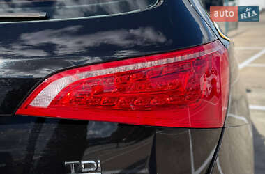 Внедорожник / Кроссовер Audi Q5 2011 в 
