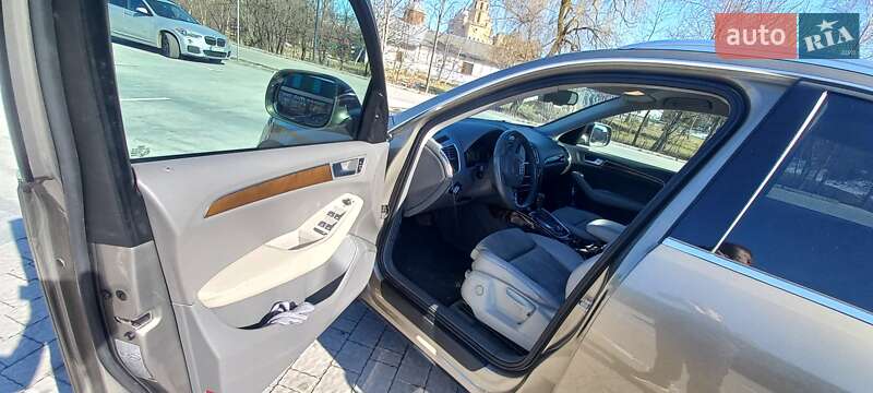 Внедорожник / Кроссовер Audi Q5 2009 в Дрогобыче