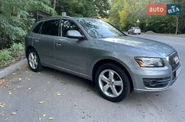 Внедорожник / Кроссовер Audi Q5 2011 в 