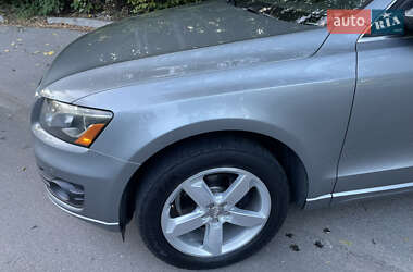 Внедорожник / Кроссовер Audi Q5 2011 в 