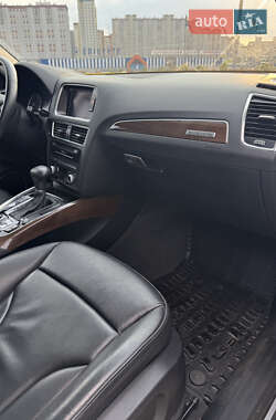 Внедорожник / Кроссовер Audi Q5 2015 в 