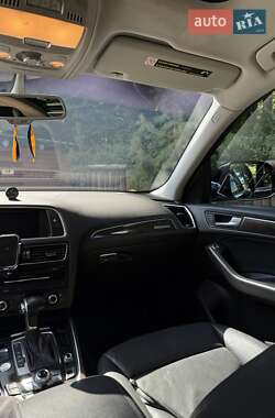 Позашляховик / Кросовер Audi Q5 2013 в 