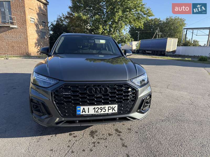 Позашляховик / Кросовер Audi Q5 2021 в Києві