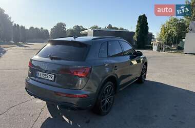 Позашляховик / Кросовер Audi Q5 2021 в 