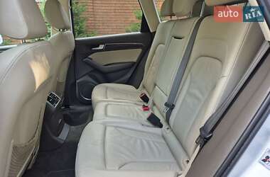 Внедорожник / Кроссовер Audi Q5 2015 в 