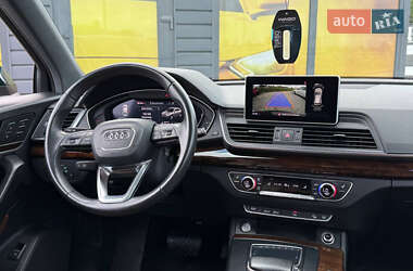Позашляховик / Кросовер Audi Q5 2017 в 
