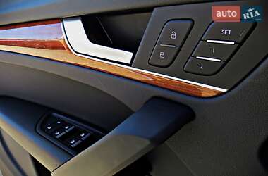 Позашляховик / Кросовер Audi Q5 2022 в 