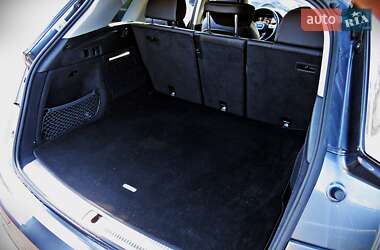 Позашляховик / Кросовер Audi Q5 2022 в 