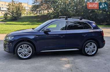 Внедорожник / Кроссовер Audi Q5 2017 в 