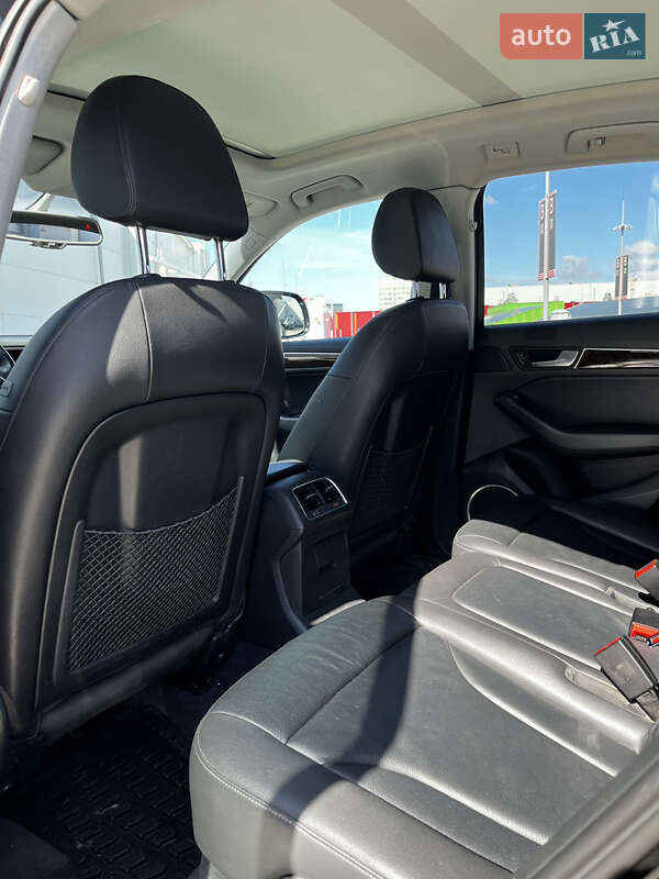 Позашляховик / Кросовер Audi Q5 2015 в Києві