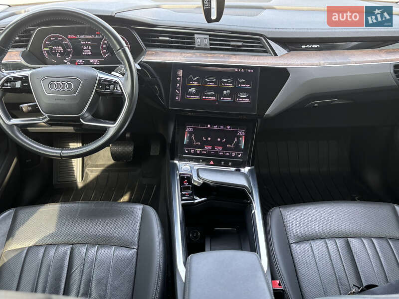 Внедорожник / Кроссовер Audi Q5 2015 в Львове фото 15 Внедорожник / Кроссовер Audi Q5 2015 в Львове