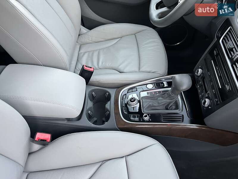 Позашляховик / Кросовер Audi Q5 2015 в Дубні